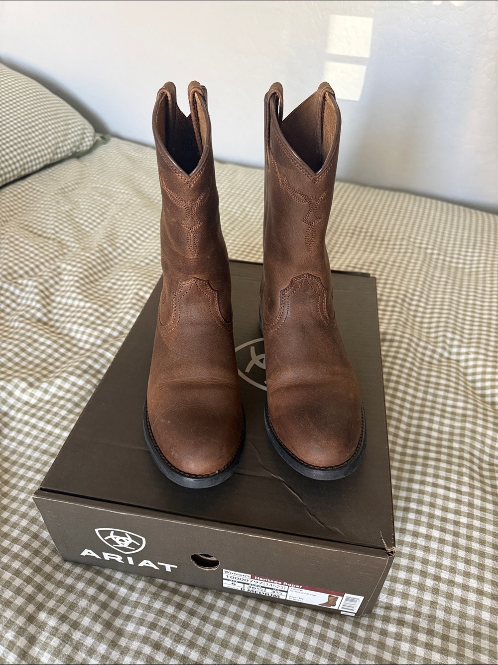 Ariat Brown Pull-On Western Leather Boots - Picture 2 of 3
